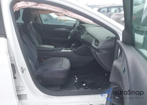 2018 Buick Regal Sportback Preferred z USA, uszkodzony, nr VIN W04GL6SX5J1112253